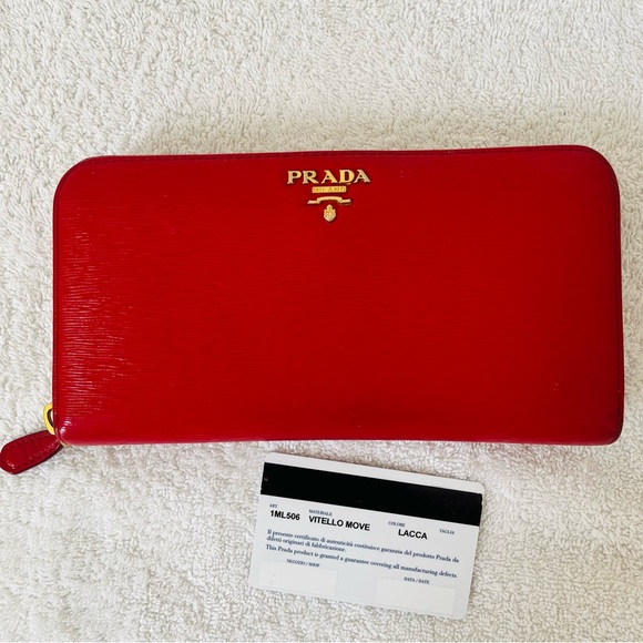Prada Zip-Around Saffiano Leather - Picture 4 of 16